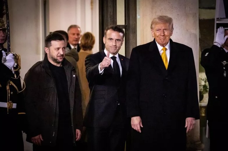 Ông Trump tuyên bố Mỹ hoàn toàn có thể bỏ NATO, hé lộ ý tứ của Tổng thống Zelensky về hòa đàm với Nga- Ảnh 2.