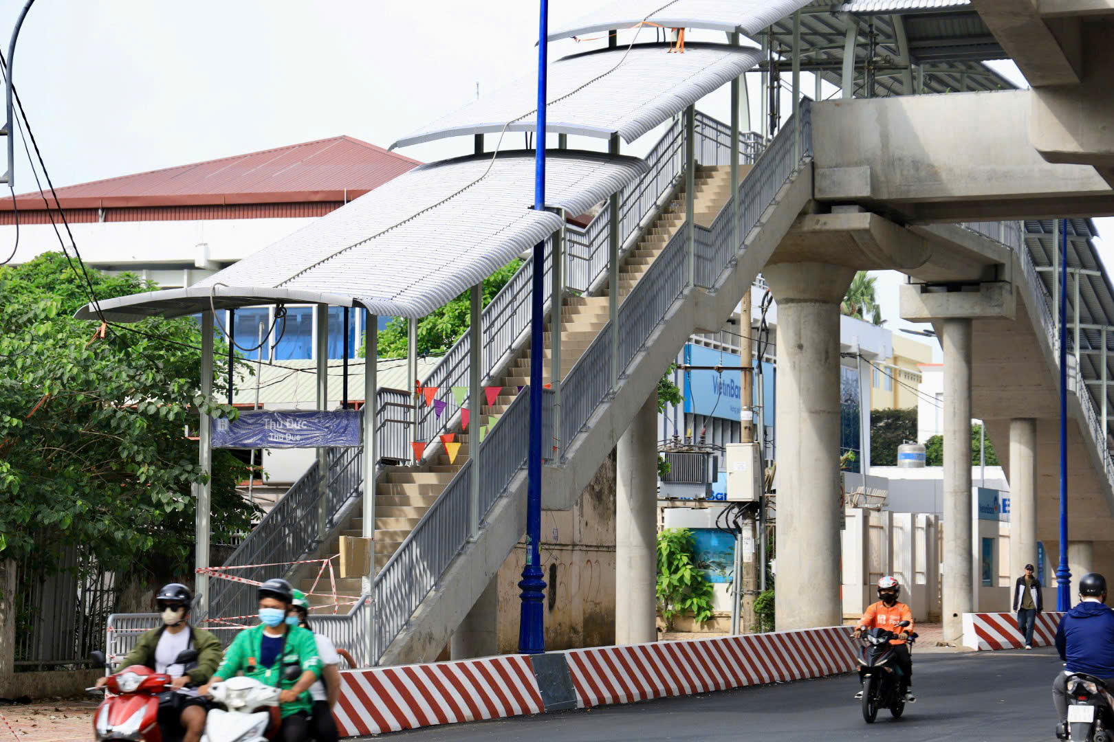 Có đủ chỗ gửi xe khi đi metro số 1?- Ảnh 9.