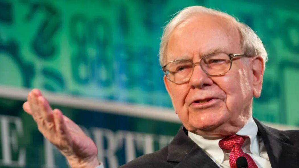 Lời khuyên ‘vàng ngọc’ của huyền thoại đầu tư Warren Buffett, tiết lộ 3 khoản đầu tư đáng tiền để ung dung khi về hưu - Ảnh 1.
