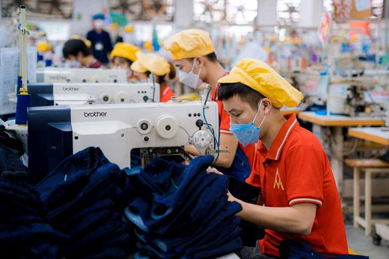 Những tỉnh có khoảng cách giàu nghèo lớn nhất cả nước, thu nhập 1 tháng của người này bằng người kia làm cả năm, bất ngờ với vị trí của TP HCM - Ảnh 1.