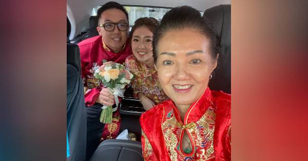 Nghề tốt nhờ năm Rồng của người Hoa ở Malaysia: &quot;Bà nguyệt&quot; kín lịch, bánh hỷ đắt hàng, cặp đôi thi nhau cưới đón vận may Giáp Thìn - Ảnh 1.