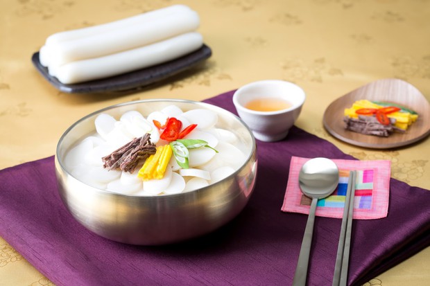 Món ăn biểu tượng trong ngày Tết tại Hàn Quốc: Được giới quý tộc thời xưa ưa chuộng, chỉ dùng 1 nguyên liệu nhưng mang ý nghĩa đặc biệt- Ảnh 2.