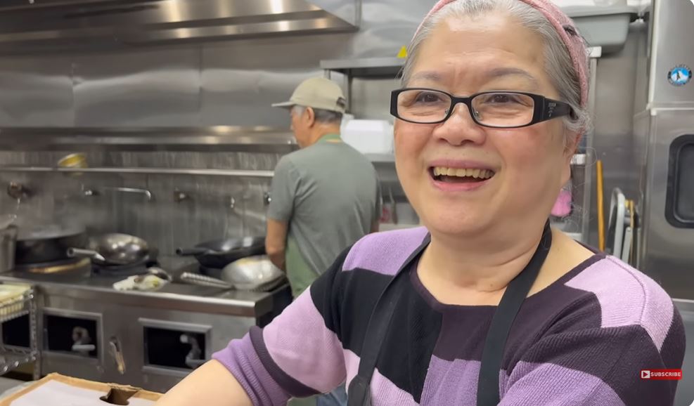 Bà chủ nhà hàng Việt được tạp chí bình chọn “top đầu nước Mỹ” chia sẻ bí kíp làm giàu nơi xứ người- Ảnh 5.