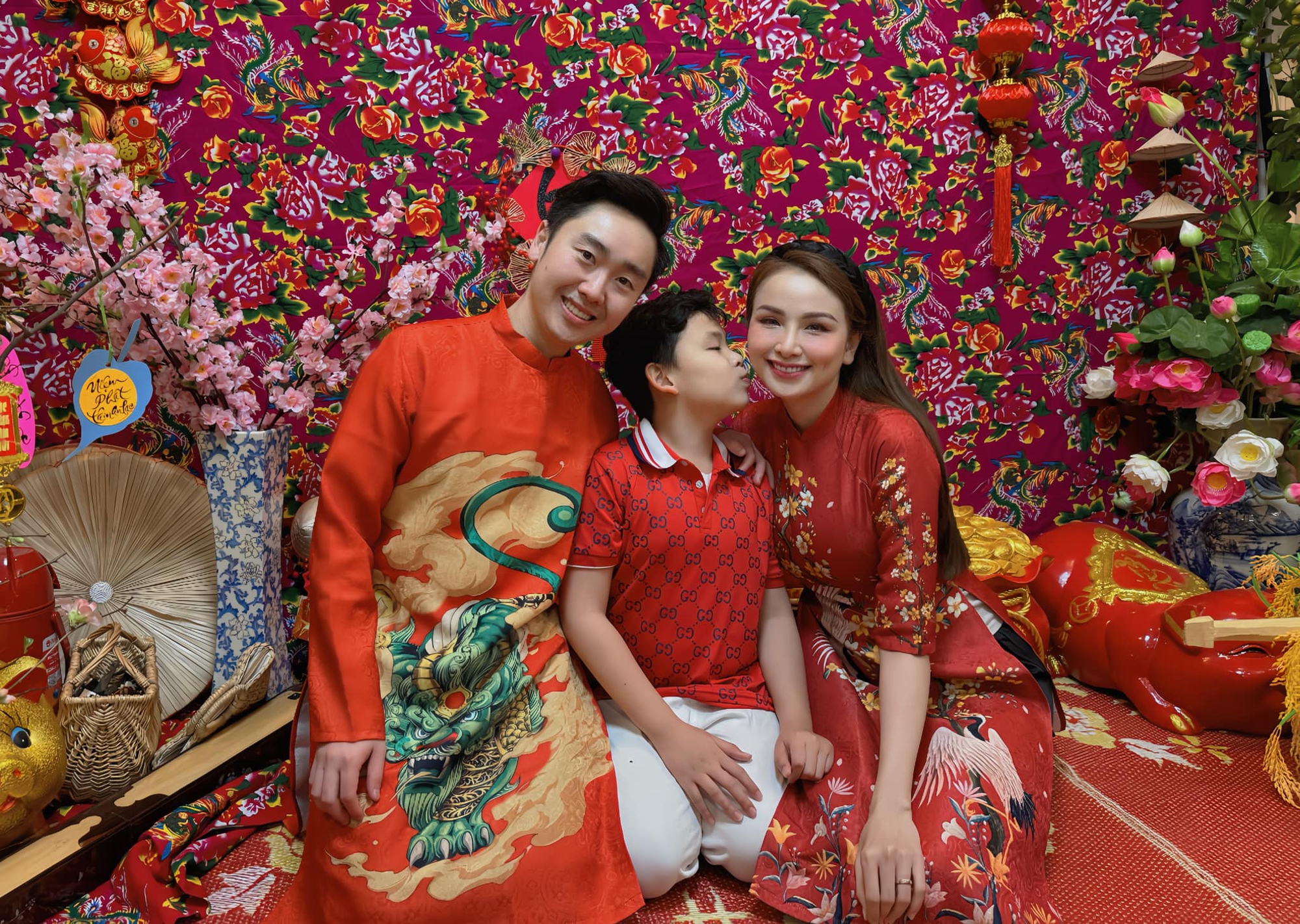 Hoa hậu Diễm Hương công khai chồng thứ 3 mới cưới, mối quan hệ con riêng với bố dượng thể hiện qua một chi tiết- Ảnh 4.