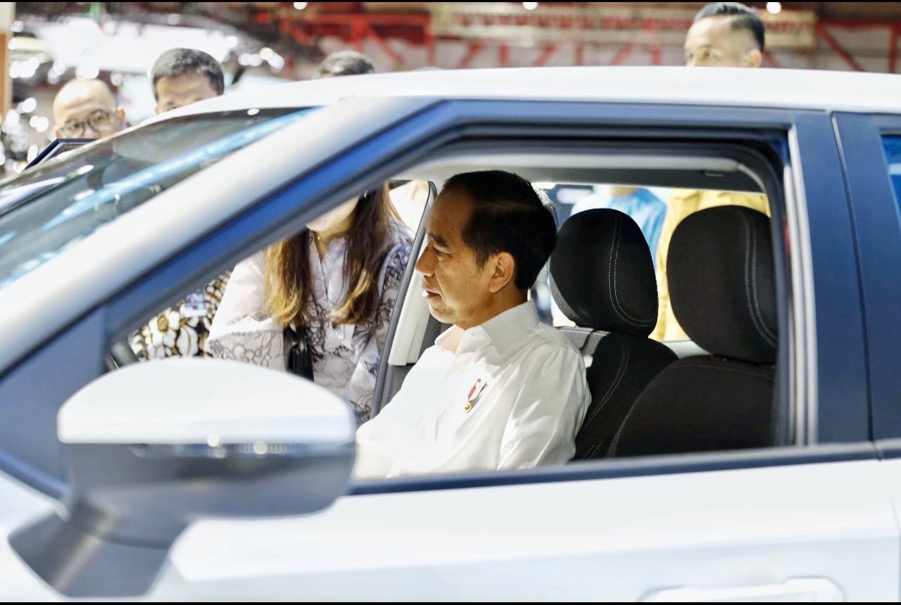Tổng thống Indonesia trải nghiệm xe VinFast, hãng xe của ông Phạm Nhật Vượng hé lộ kế hoạch lớn tại xứ vạn đảo- Ảnh 2.