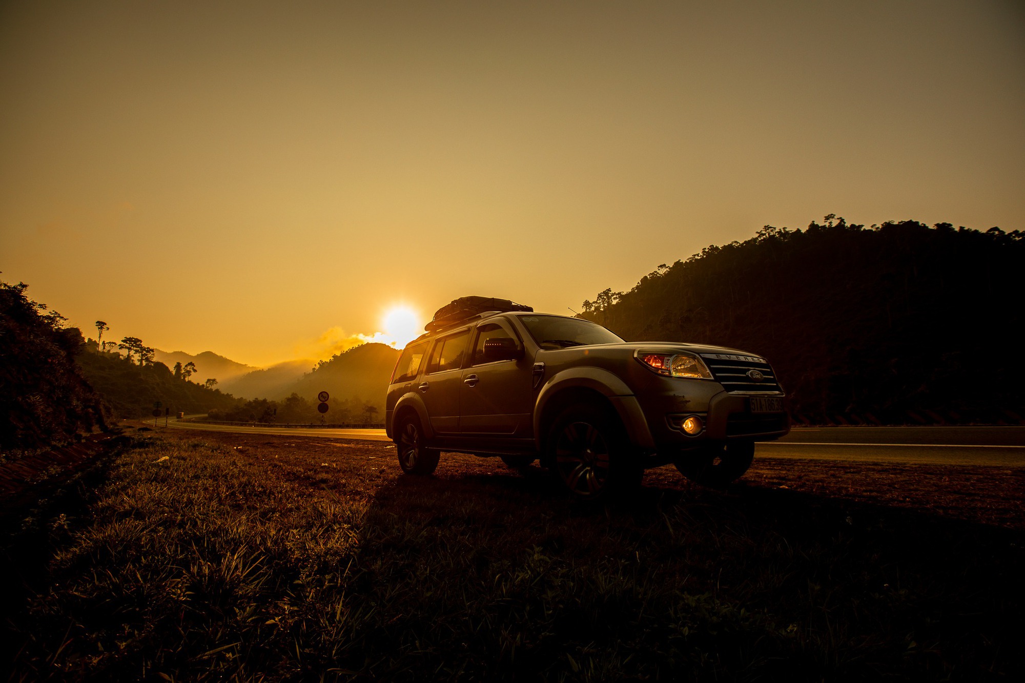 Gia đình 3 thế hệ phượt xuyên Tết 2024 trên chiếc Ford Everest 14 năm tuổi: 'Chạy hơn 5.000km, chi phí hết 80 triệu nhưng rất xứng đáng'- Ảnh 9.