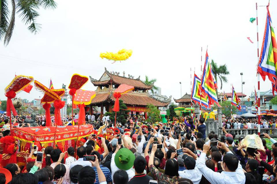 Phiên chợ cả năm chỉ họp một lần, đông nhất vào nửa đêm và rạng sáng, cách Hà Nội chưa tới 100km- Ảnh 11.