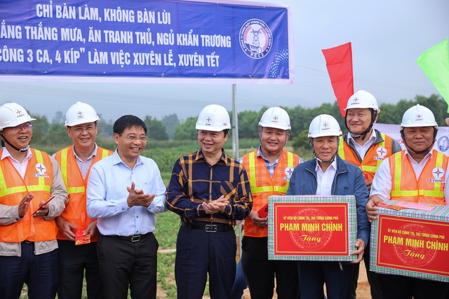 Phó Thủ tướng Trần Hồng Hà kiểm tra, thúc đẩy tiến độ 2 dự án hạ tầng trọng điểm, chiến lược- Ảnh 3.