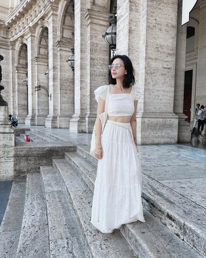 Phong cách của Ngô Thanh Vân cực trẻ trung, sang xịn mịn ở tuổi 45 nhờ 5 kiểu trang phục - Ảnh 6. Phong cách của Ngô Thanh Vân cực trẻ trung, sang xịn mịn ở tuổi 45 nhờ 5 kiểu trang phục - Ảnh 6.