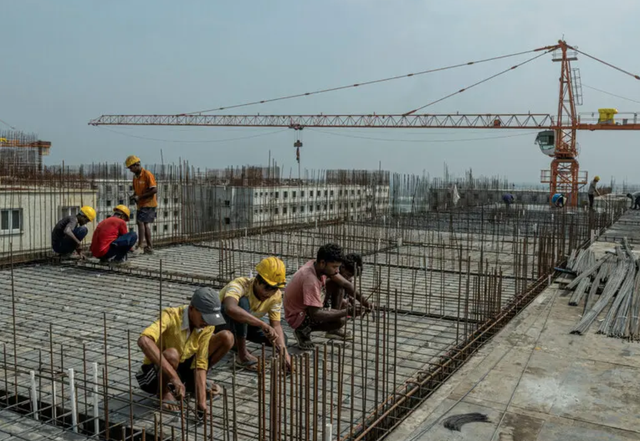Quốc gia châu Á sắp vượt mặt Trung Quốc: Âm thầm củng cố vị thế công xưởng toàn cầu, xây khu phức hợp khổng lồ cho 18.000 lao động - Ảnh 2.