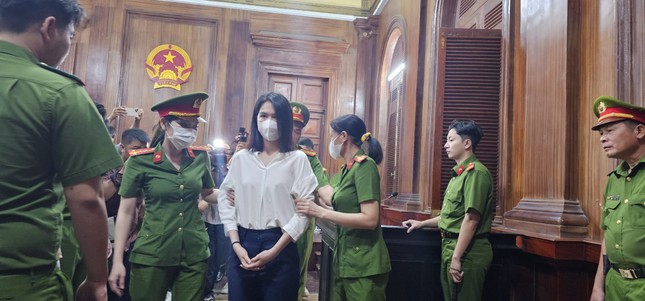 Người mẫu Ngọc Trinh bị đề nghị mức án 6-9 tháng tù - Ảnh 1.