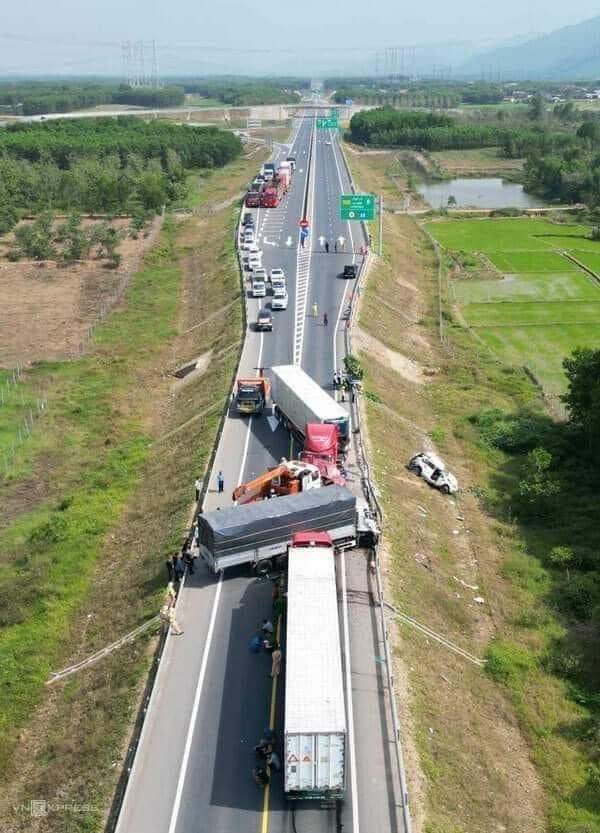 “Tuyến đường Cam Lộ-La Sơn như hiện nay không thể gọi là cao tốc được”- Ảnh 3.