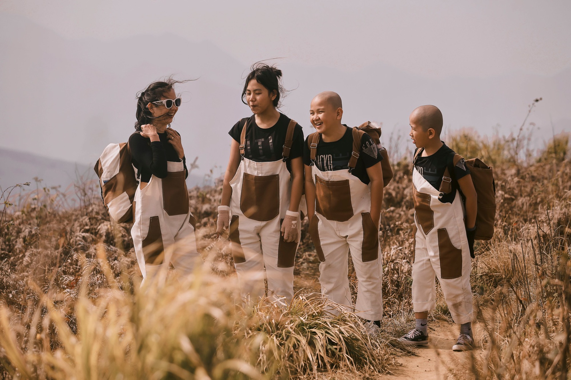 Gia đình 3 thế hệ khởi đầu năm mới rực rỡ với hành trình chinh phục một trong những đỉnh núi đẹp nhất Việt Nam- Ảnh 7.
