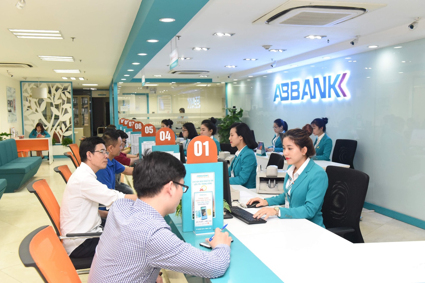 ABBank đẩy mạnh đầu tư công nghệ và làm mới chiến lược ngân hàng