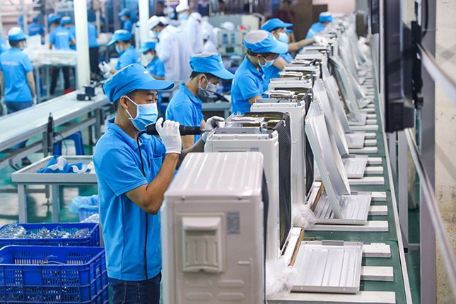 Hơn 1.000 doanh nghiệp làm việc xuyên Tết, xuất khẩu tăng vọt- Ảnh 1.