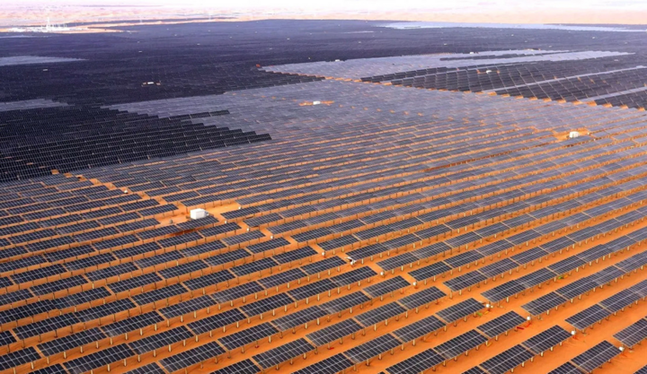 Trung Quốc xây lưới điện siêu khủng ở sa mạc, bằng nửa công suất điện nước Mỹ- Ảnh 2.