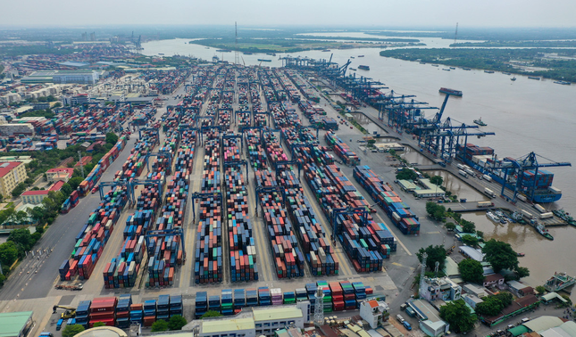 Gần 5.000 container vô chủ 'ăn vạ' cảng biển- Ảnh 1.