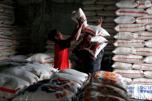 Quốc gia 'hàng xóm' dự kiến nhập 3 triệu tấn gạo mới 'đủ ăn' - cơ hội tăng mạnh xuất khẩu của Việt Nam đã đến- Ảnh 1.