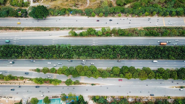 Quy hoạch Hà Nội: Đề xuất phát triển 1 đô thị trung tâm và 4 thành phố thuộc Thủ đô, xây dựng sân bay thứ hai- Ảnh 1.