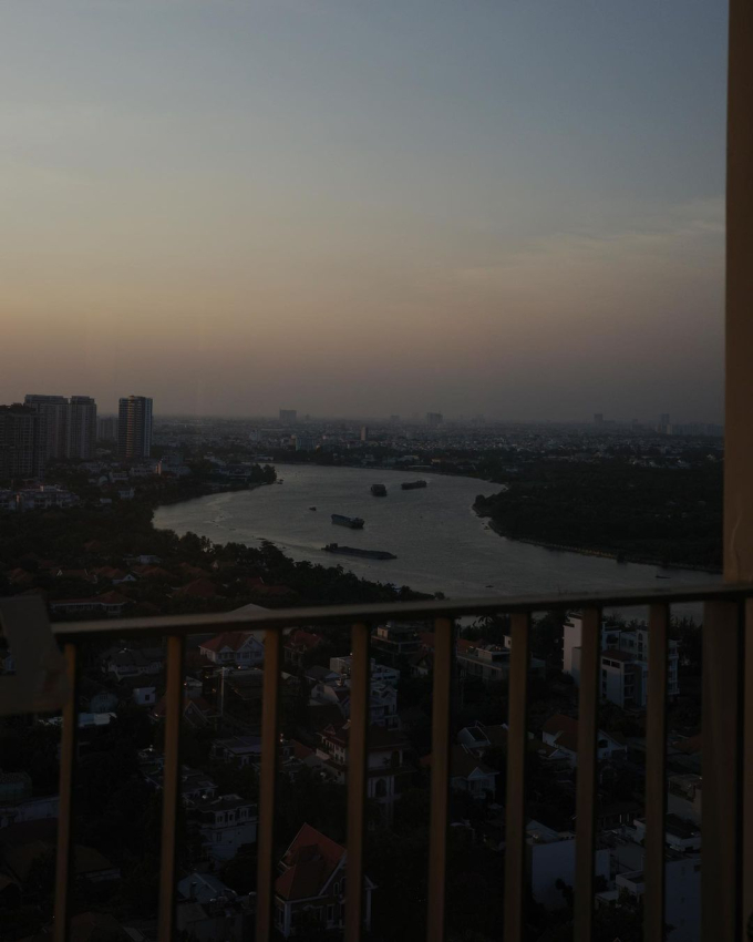 Khám phá căn hộ view sông Sài Gòn, vibe vô cùng thơ mộng của Hồ Thu Anh - linh cứu hoả xinh đẹp trong 