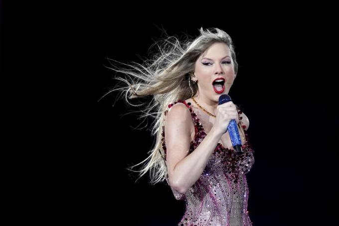 Taylor Swift đi máy bay riêng đến Singapore quá sớm, nơi lưu trú bị lộ: người hâm mộ kêu gọi tôn trọng sự riêng tư- Ảnh 7.