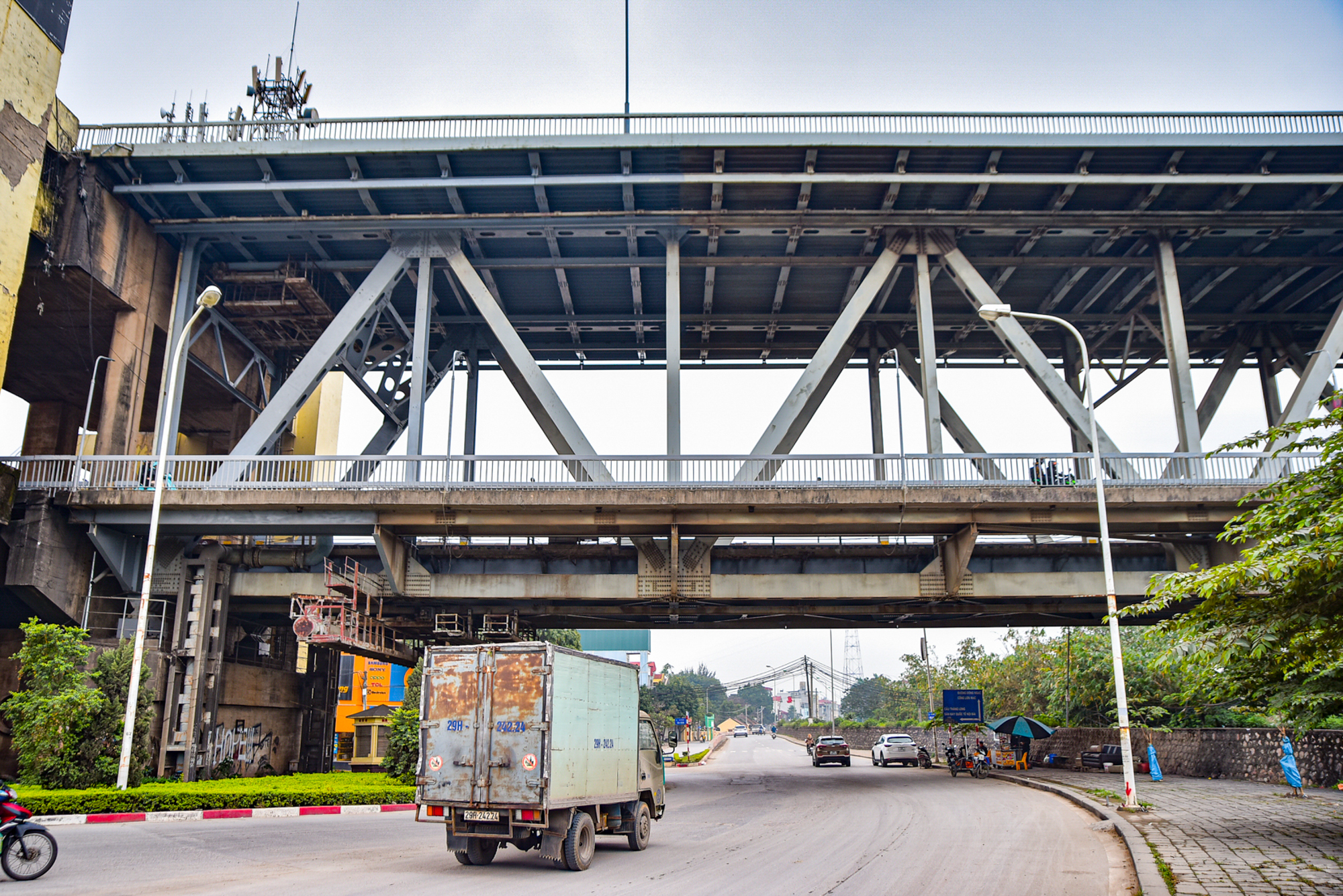 Cầu vượt sông 2 tầng duy nhất, thời gian thi công lâu nhất ở Hà Nội- Ảnh 2.