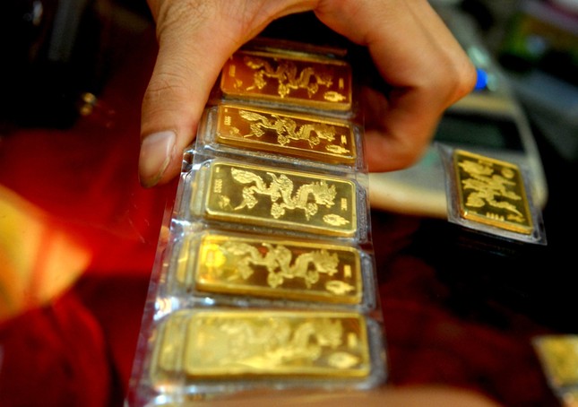 Giá vàng tăng vượt mức 79 triệu đồng/lượng- Ảnh 1.