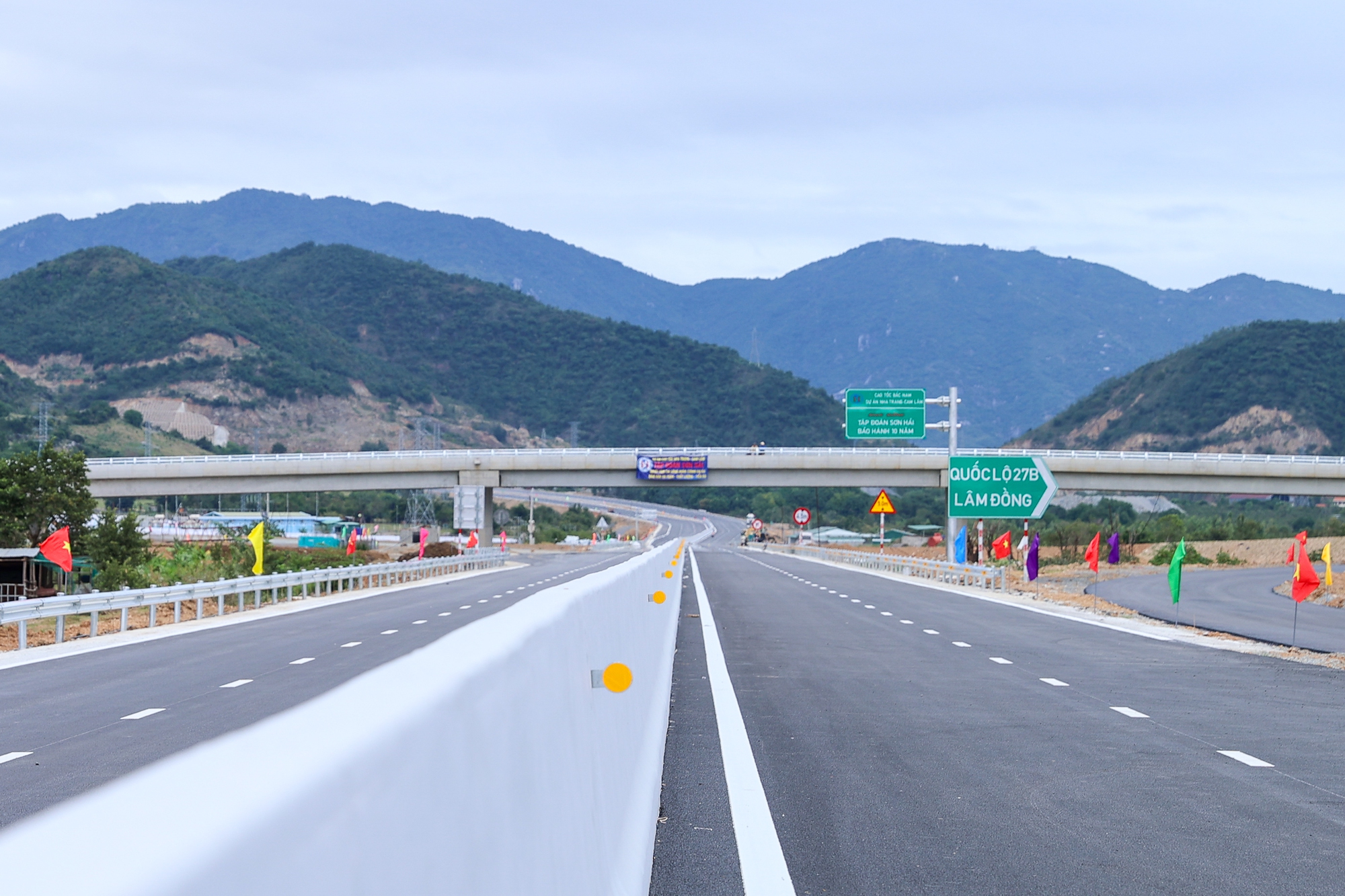 Tập đoàn Sơn Hải và tuyến đường cao tốc làm nên kỳ tích trong ngành xây dựng giao thông vận tải- Ảnh 1.
