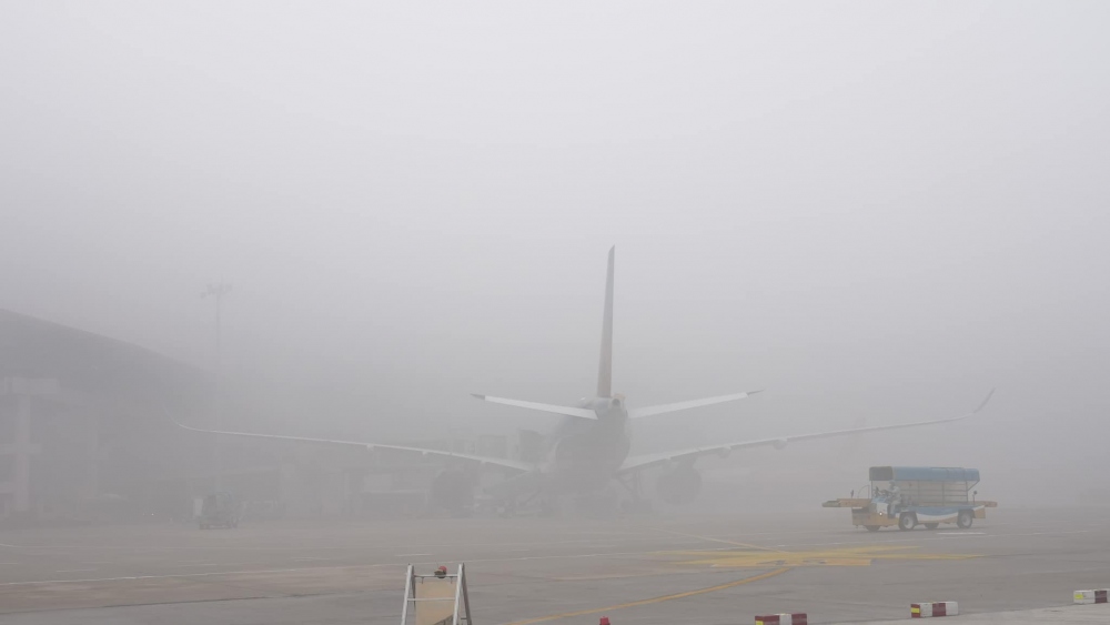 Họp khẩn lên phương án điều hành vì sân bay Nội Bài liên tục có sương mù dày đặc - Ảnh 6.