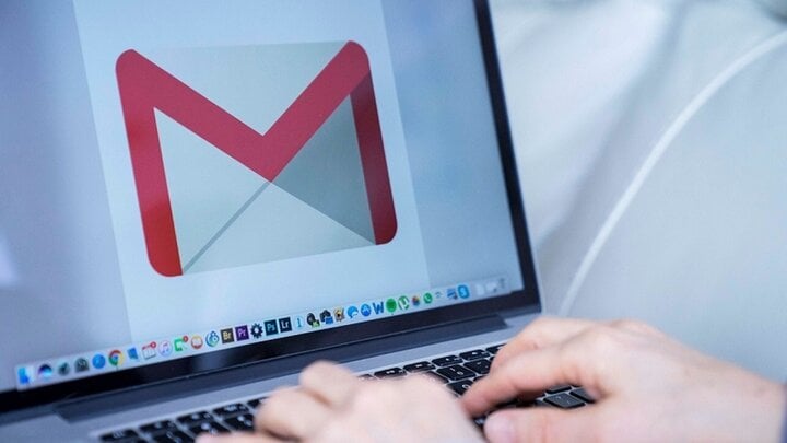 Có nên để chế độ tự động xoá email?- Ảnh 1.