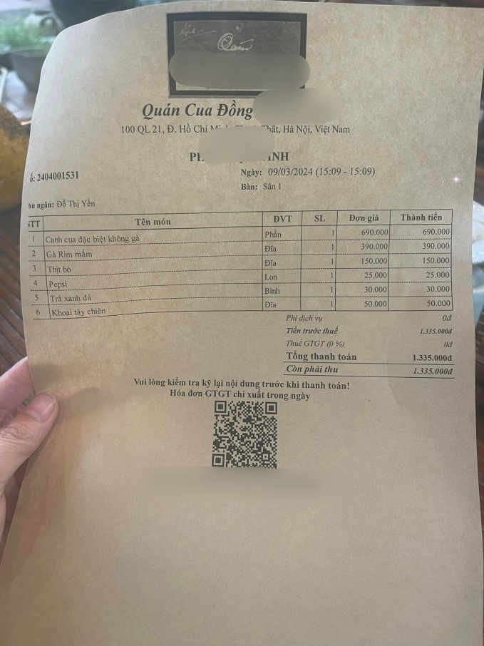 Nồi lẩu cua đồng không kèm đồ nhúng giá 690k ở Hà Nội: Một khách sốc nặng đăng bill than thở, dân mạng bất ngờ 