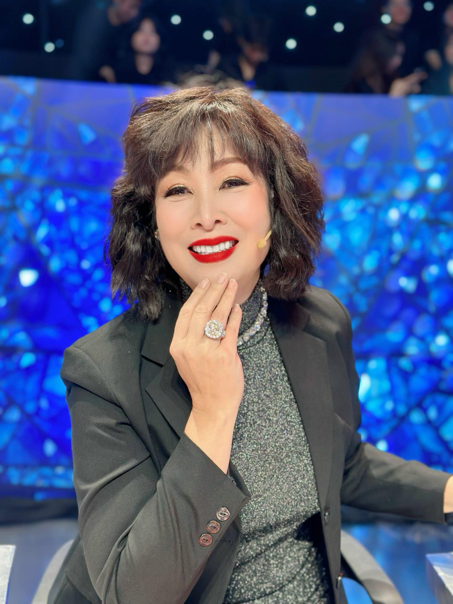 Nữ NSND cưới chồng là 