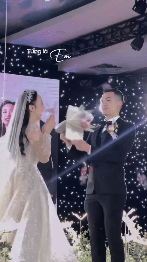 Kim Oanh hé lộ màn trao nhẫn cưới có 1-0-2 với chồng gia thế khủng, biểu cảm cô dâu chiếm trọn spotlight- Ảnh 1.