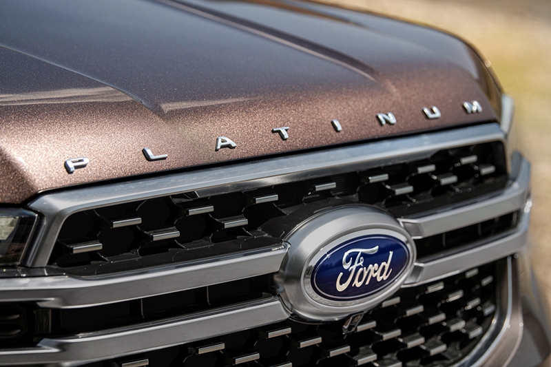 Ford Everest Platinum V6 ra mắt ĐNÁ: Xịn, mạnh hơn hẳn bản sắp bán tại Việt Nam, giá quy đổi chỉ từ 1,58 tỷ đồng- Ảnh 9.