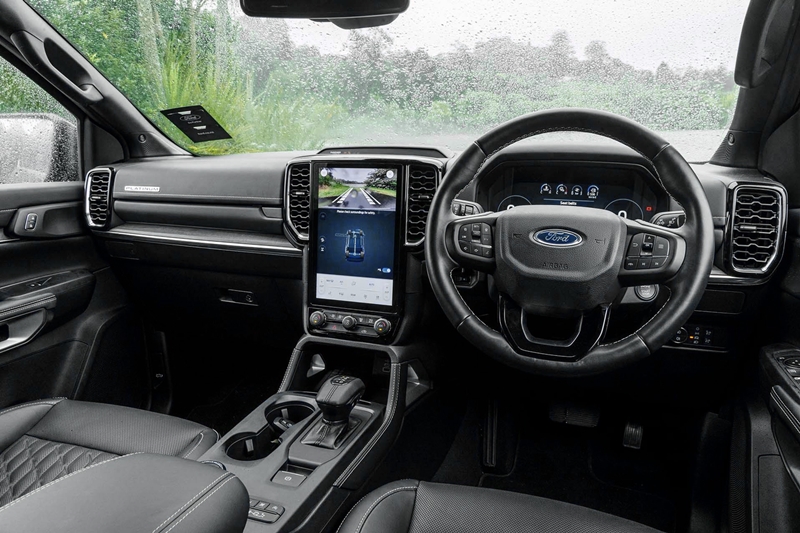 Ford Everest Platinum V6 ra mắt ĐNÁ: Xịn, mạnh hơn hẳn bản sắp bán tại Việt Nam, giá quy đổi chỉ từ 1,58 tỷ đồng- Ảnh 11.