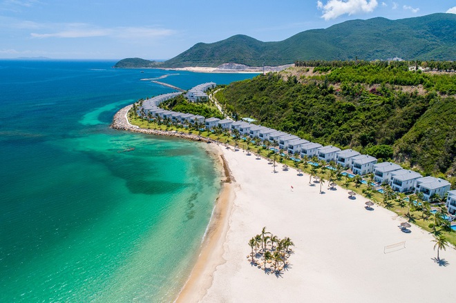 Soi resort nghỉ dưỡng của dàn sao Cô Đi Mà Lấy Chồng Tôi: Nổi tiếng nhất nhì Nha Trang, Charlie Puth cũng từng ghé tới- Ảnh 3.