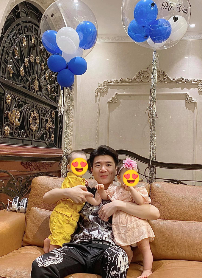 Thiếu gia tập đoàn nghìn tỷ có cuộc sống sống xa hoa, làm bố đơn thân gần 5 năm nhưng danh tính vợ vẫn là điều bí ẩn nhất!- Ảnh 7.