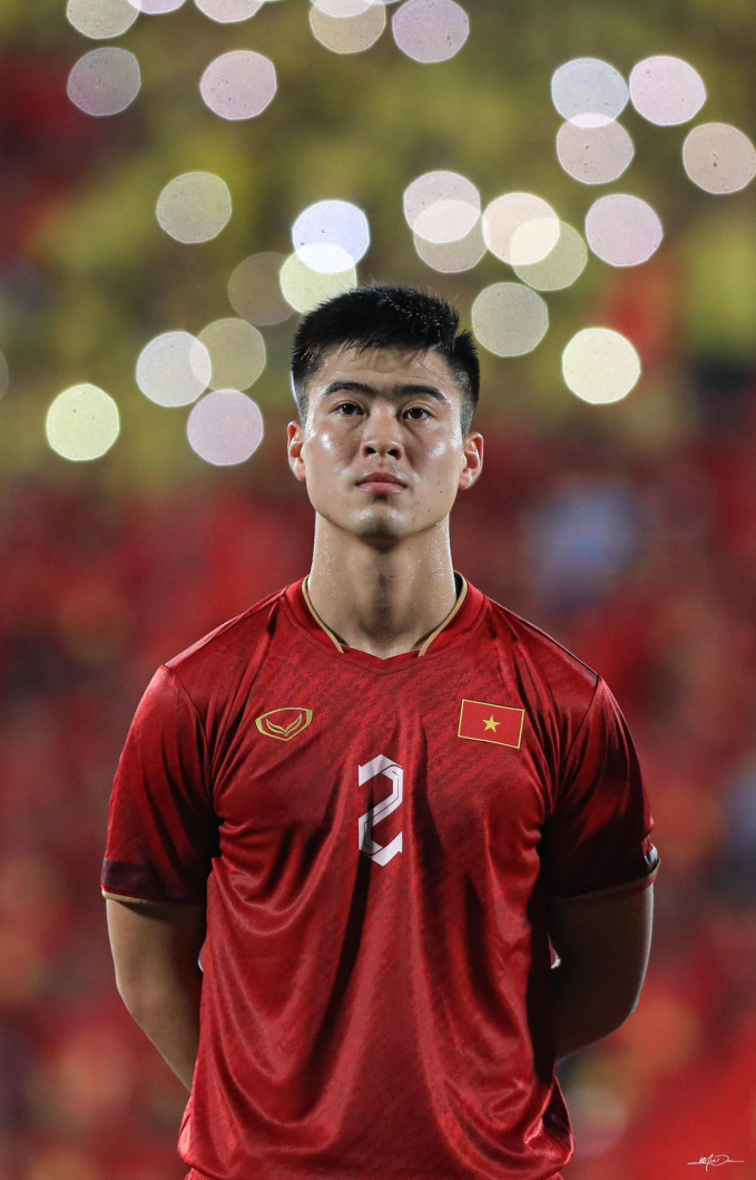 Top 5 cầu thủ đẹp trai nhất đội tuyển Việt Nam: Vị trí số 1 vừa điển trai lại còn giàu- Ảnh 19.