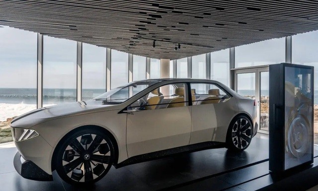 Sản xuất xe điện trên cùng dây chuyền xe xăng, BMW từng bị các chuyên gia chê 'vụng về' giờ bất ngờ thắng lớn, thành ngôi sao trên thị trường- Ảnh 2.