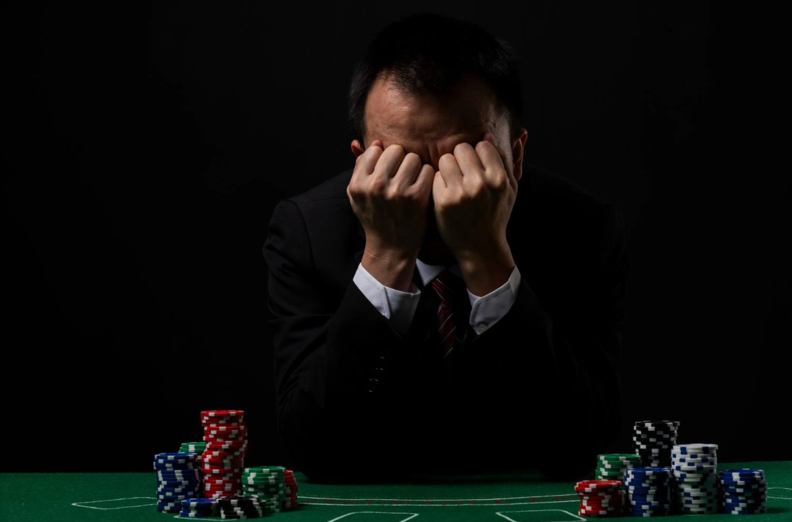 Bệnh viện Bạch Mai: Đam mê cờ bạc hay trò chơi may rủi là một loại rối loạn tâm thần, rối loạn nhân cách- Ảnh 1.