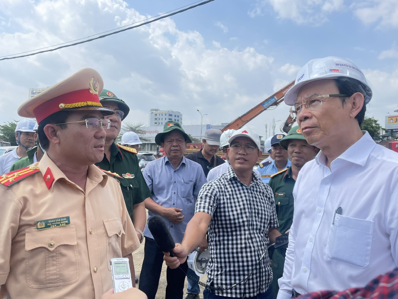 Bí thư Thành ủy TPHCM đi kiểm tra 2 dự án lớn- Ảnh 1.