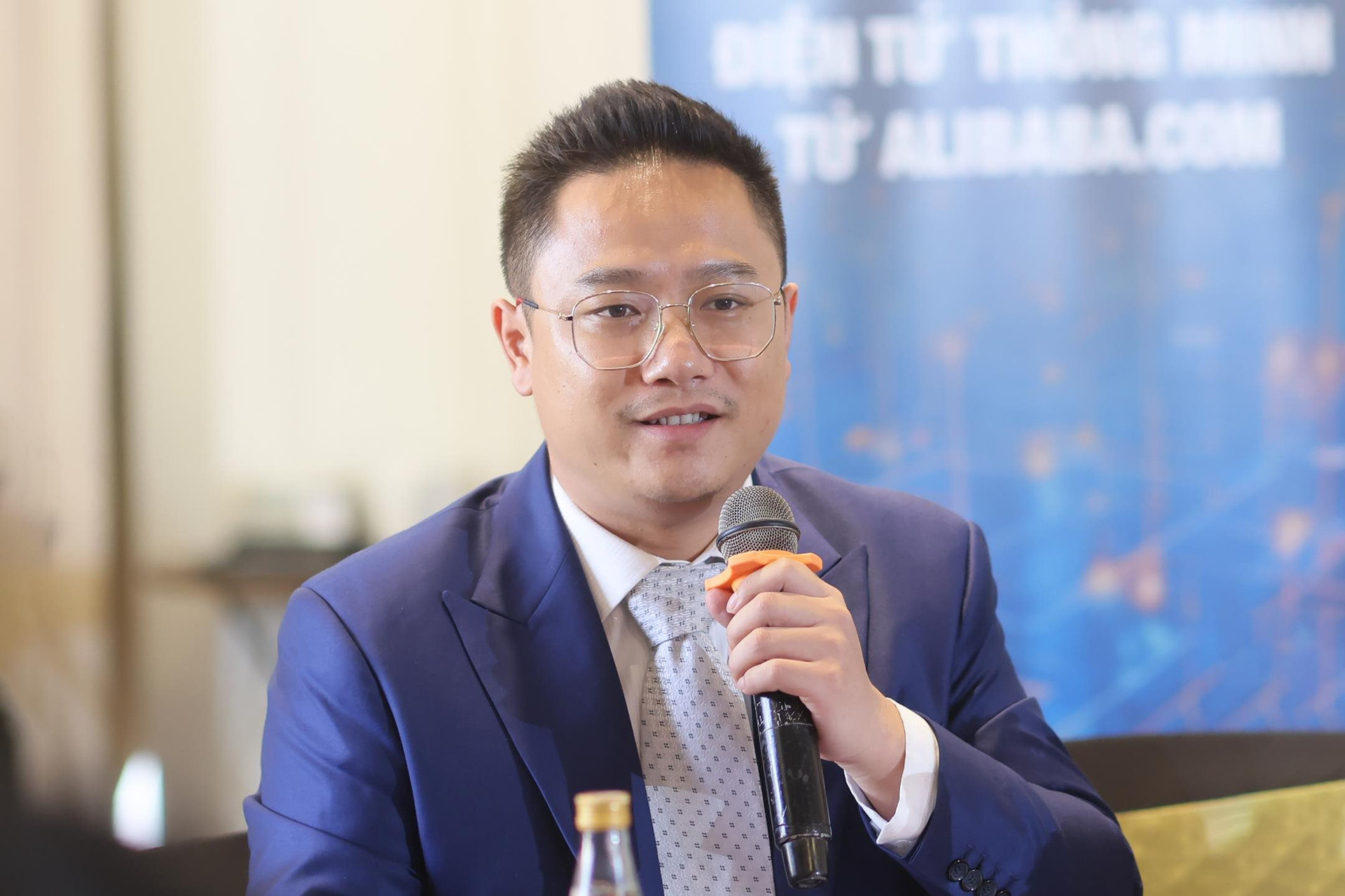 Alibaba ra mắt công cụ Smart Assistant tăng cường hiệu suất xuất khẩu cho các SME Việt Nam- Ảnh 1.