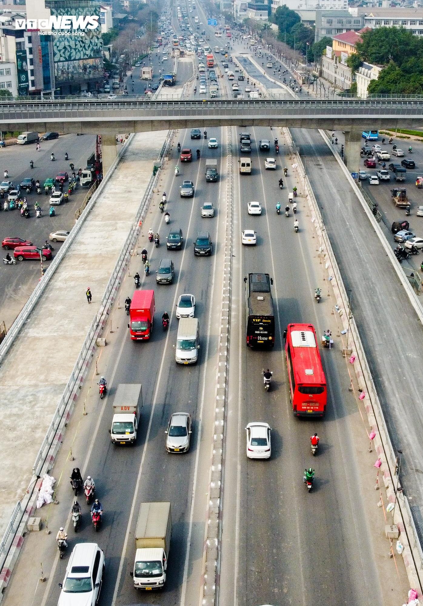 Hiện trạng 2 cầu vượt thép 340 tỷ đồng ở Hà Nội trước ngày thông xe- Ảnh 3.