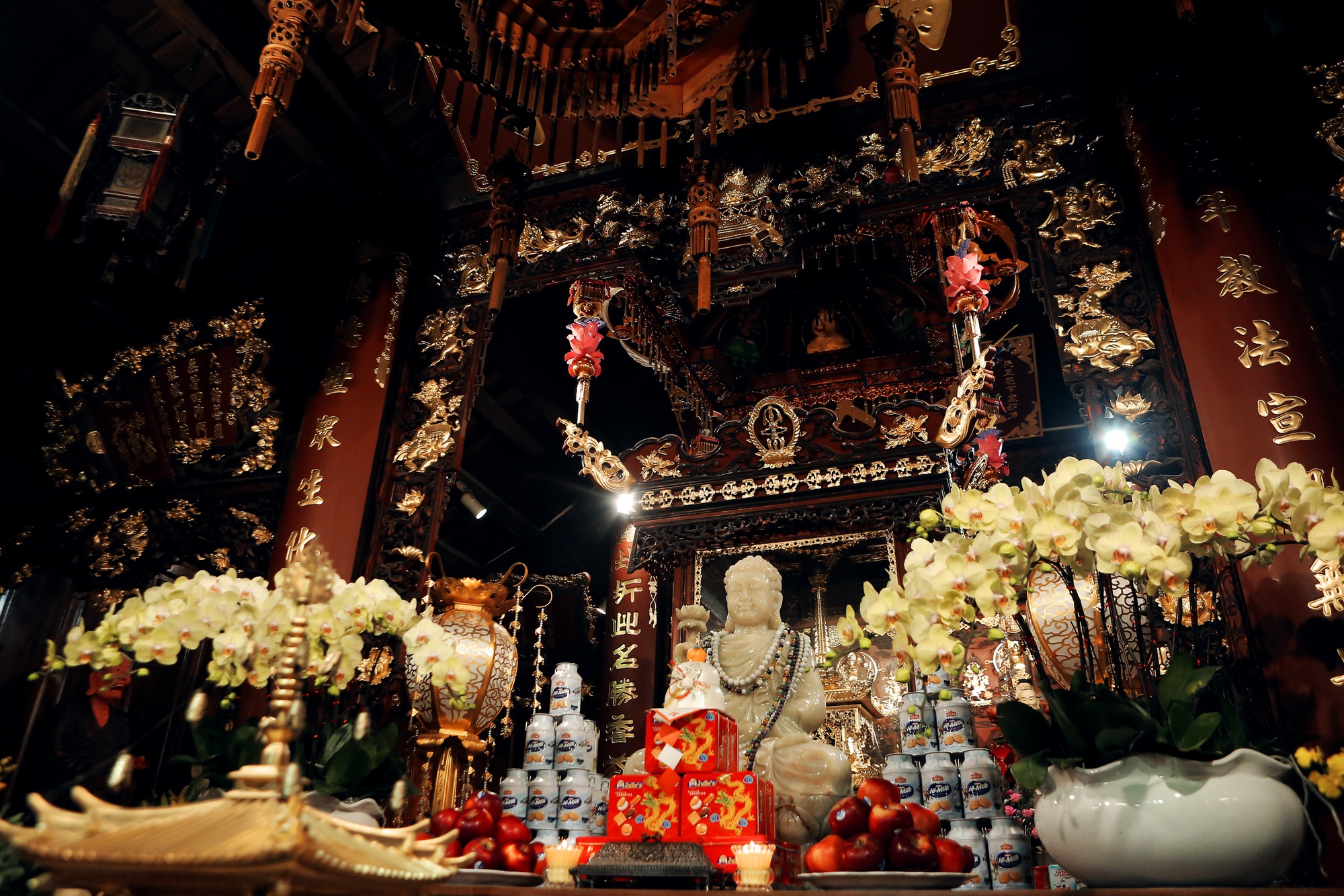 Ngôi chùa cổ 1.000 tuổi giữa lòng Hà Nội: Nơi có di vật từ thời Lý, tượng Phật 600kg tạc từ ngọc quý- Ảnh 4.