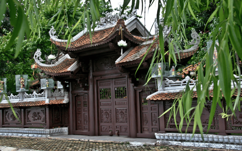 Ngôi chùa cổ 1.000 tuổi giữa lòng Hà Nội: Nơi có di vật từ thời Lý, tượng Phật 600kg tạc từ ngọc quý- Ảnh 2.
