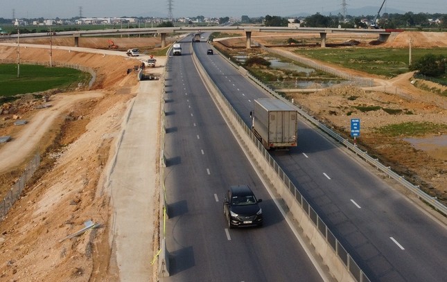 Cao tốc Mai Sơn - QL45 nhiều bất cập hạ tầng và nguy cơ tai nạn- Ảnh 1.