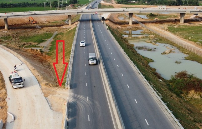 Cao tốc Mai Sơn - QL45 nhiều bất cập hạ tầng và nguy cơ tai nạn- Ảnh 10.