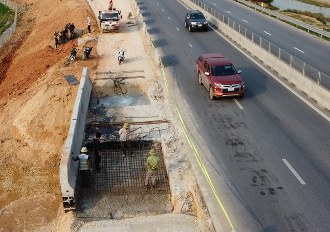 Cao tốc Mai Sơn - QL45 nhiều bất cập hạ tầng và nguy cơ tai nạn- Ảnh 2.