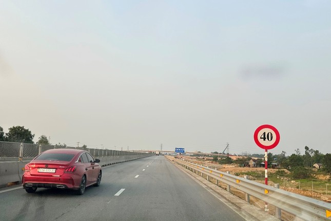 Cao tốc Mai Sơn - QL45 nhiều bất cập hạ tầng và nguy cơ tai nạn- Ảnh 9.