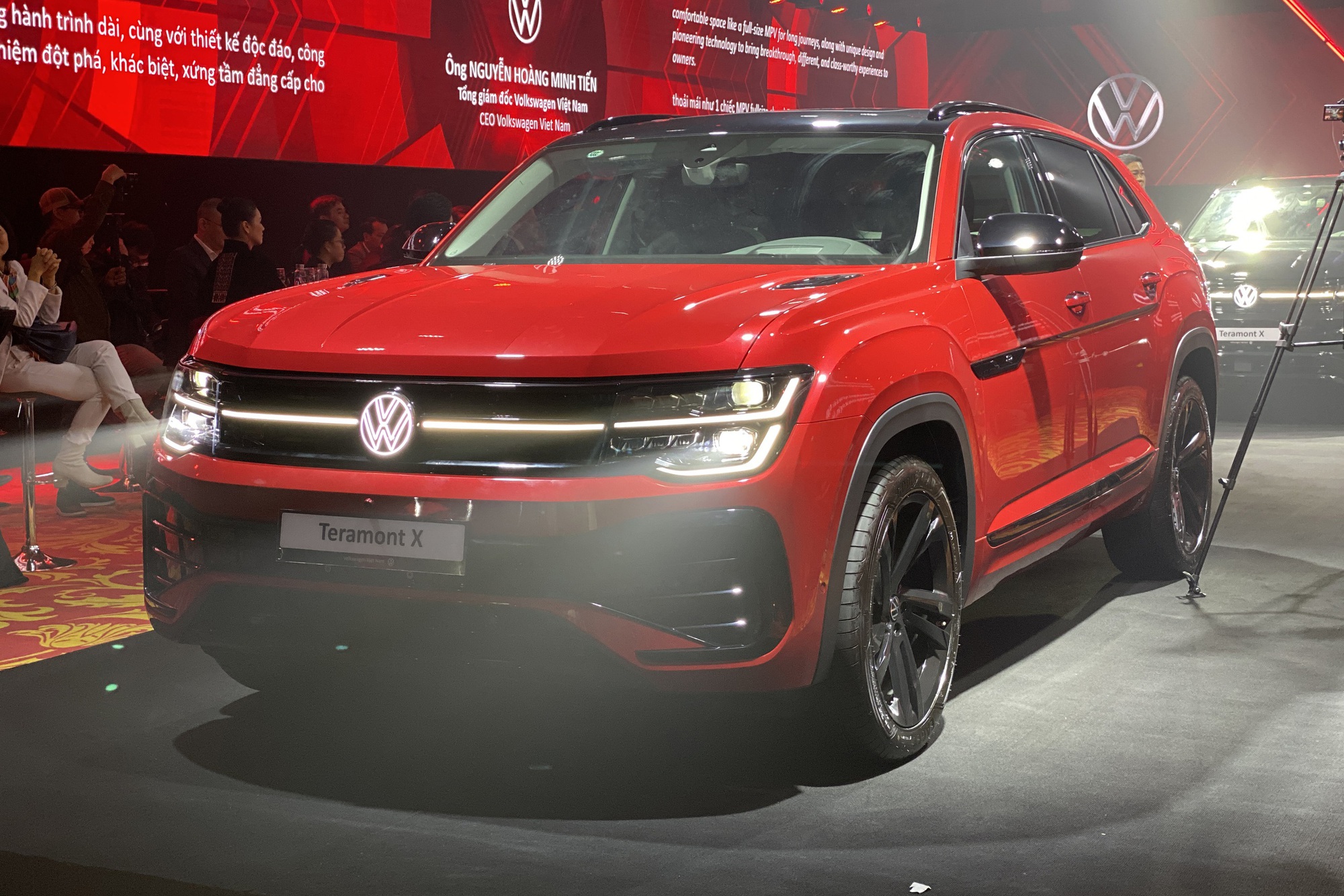 VW Teramont X ra mắt Việt Nam: Giá từ 1,998 tỷ, 2 phiên bản, nhiều công nghệ, đấu Explorer bằng giá rẻ hơn đúng 1 triệu đồng- Ảnh 3.
